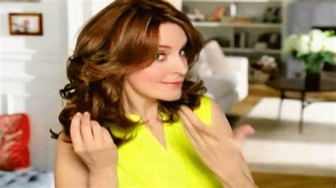 Tina Fey Hunts S Find And Share On Giphy