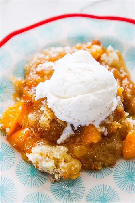 Tips for making this peach cobbler with canned peaches baking dish sizes. Peach Cobbler Recipe Using Canned Peaches - Easy Peach ...
