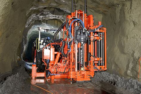 Sandvik Du412i Delivering Highly Accurate Production Drilling — Sandvik Mining And Rock Technology