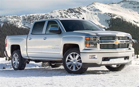 Chevrolet should have made the 2014 z71 grill look like this to begin with. 2014 Chevy Silverado z71 | Carros USA