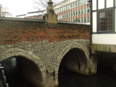 Where Is Londons Oldest Surviving Bridge Londonist London Hidden