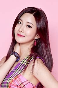 36, born 15 march 1984. Lee Yoon Ji (II) "Yena" - Sztárlexikon - Starity.hu