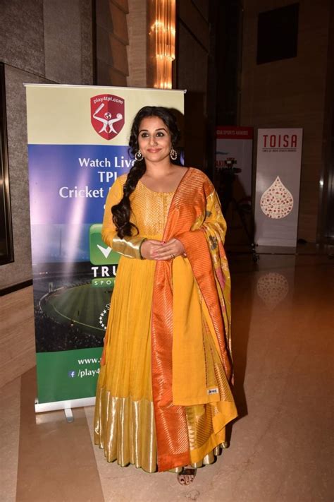 Gk Photoes Vidya Balan In Yellow Dress At Times Of India Sports Awards