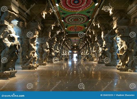 Inside Of Meenakshi Hindu Temple In Madurai Stock Image Image Of
