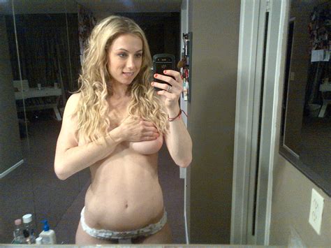 Iliza Shlesinger Nude Pics Page