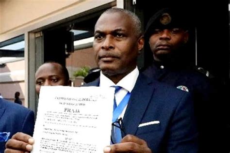 Juristas Angolanos Dizem Que Pra Ja Servir Angola Está Juridicamente