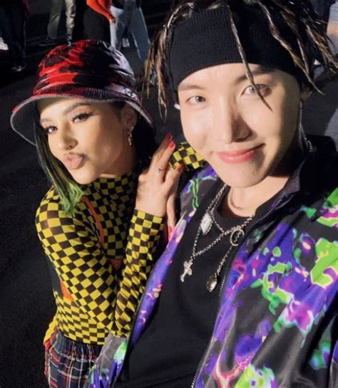 Latinos, korean friends, american friends, friends from all over the world, i hope everyone enjoys this! Chicken Noodle Soup from BTS J-Hope and Becky G drops ...