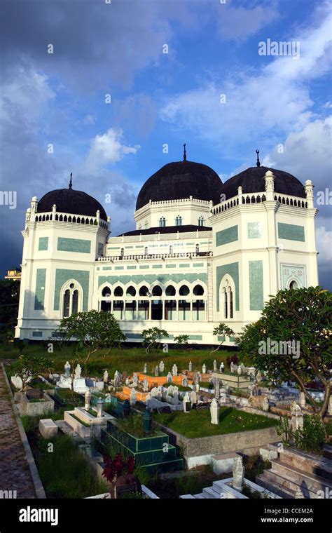 Mesjid Raya Medan Mosque And Graves In North Sumatra Medan North