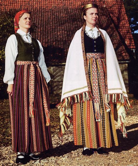 Folkcostumeandembroidery Zemgale Or Semigallian Costume Latvia
