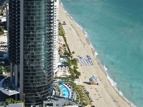 Photo 2 Of 11 In Porsche Designs Lavish Residential Tower In Miami