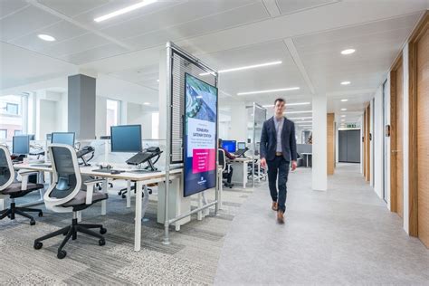 Inside Exterion Medias Cool New London Office Officelovin Visual