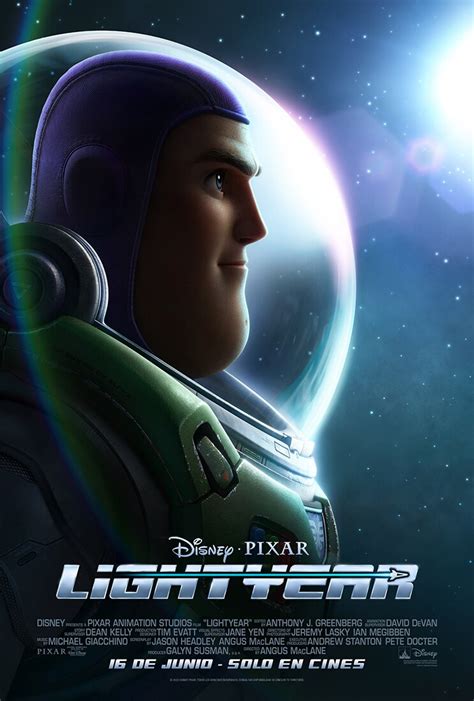 Lightyear Nuevo Póster E Imágenes De La Esperada Película De Disney Y Pixar Disney Latino