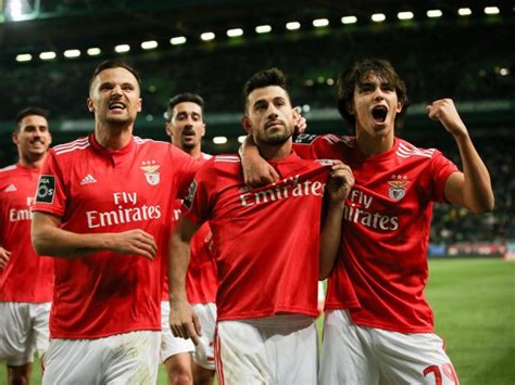 Transmissão agendada para as 20. Benfica close the gap at the top - The Portugal News