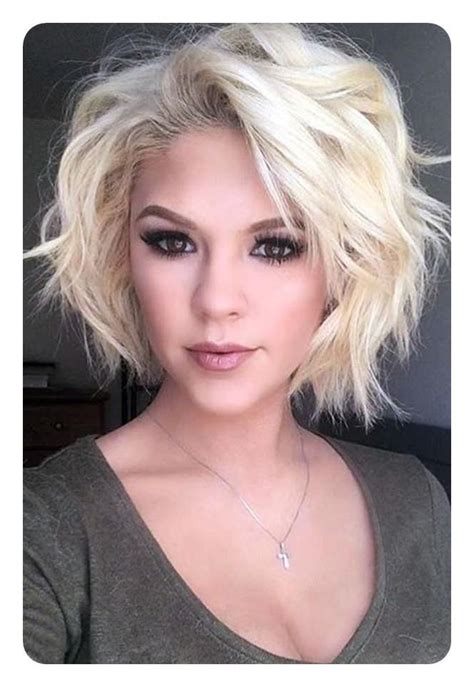 20 short haircuts for oblong faces female