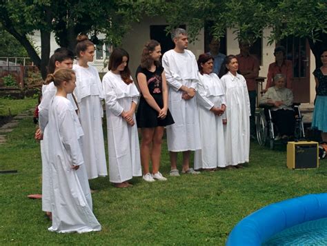 Nine People Baptized at our Annual Baptism Ceremony - naSlovensko
