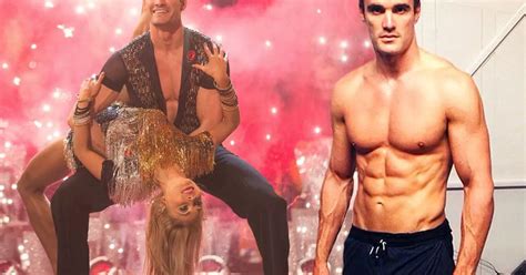 Strictly Hunk Thom Evans In All His Glory See All The Shirtless Snaps