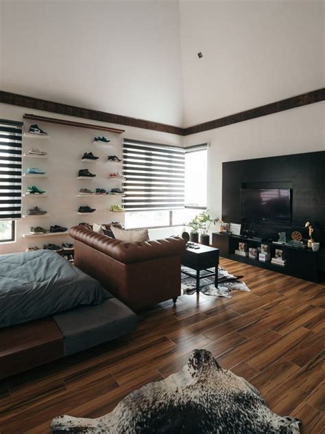 These decorating ideas with masculine bedding are perfect for a teen bedroom or bachelor pad. A Loft-Type Bachelor Pad Found Inside a Family Home ...