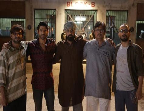 Lucknow Central And Simran First Day Final Collection