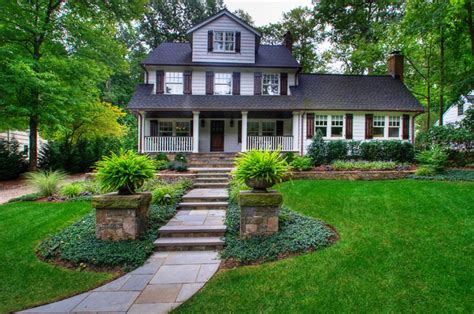 Maybe you would like to learn more about one of these? Great landscaping ideas for the front yard - Wilson Rose ...