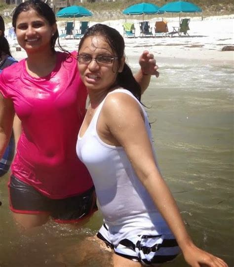 beautiful desi sexy girls hot videos cute pretty photos hot desi indian and pakistani girls in