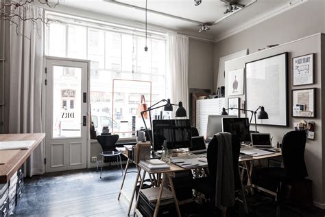 Pattaya's premium graphic design & web design studio since 2006 has helped hundreds of clients with logos welcome to pattaya's leading design studio. decordots: Amazing studio space