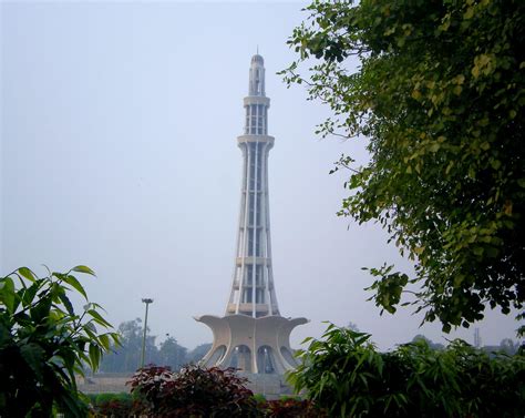 Minar E Pakistan Wallpapers Top Free Minar E Pakistan Backgrounds Wallpaperaccess