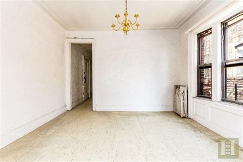 This 575000 Washington Heights Apartment Needs A Complete Makeover