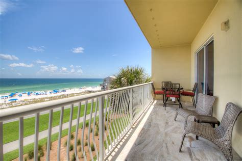 Beach Retreat Bedroom Gulf Front Condo In Destin Pets Ok Destin Fl Rentals