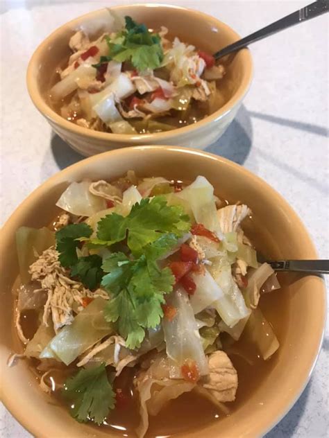 These crock pot chicken tacos are one of my favorite recipes! Crock Pot Chicken Taco Soup | Dale and Katie