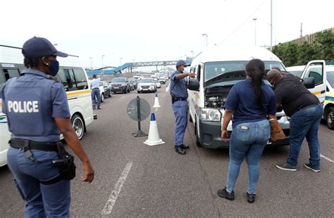Pics Durban Police Set Up Roadblocks In Crime Crackdown