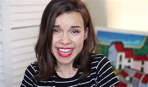 youtube star ingrid nilsen comes out receives support from youtube community