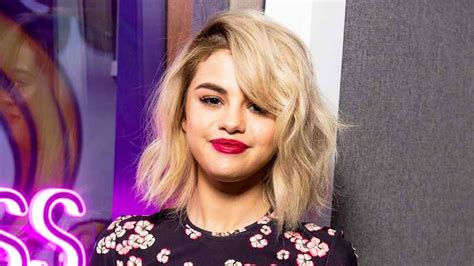 Selena Gomez Makes Instagram Private Shares Cryptic Message Us Weekly