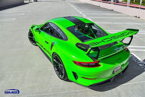 Lizard Green Porsche 9912 Gt3 Rs Gets Track Prepped And Carbon Fiber