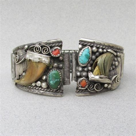 Vintage 1970 S Navajo Sterling Silver Bear Claw Turquoise Coral