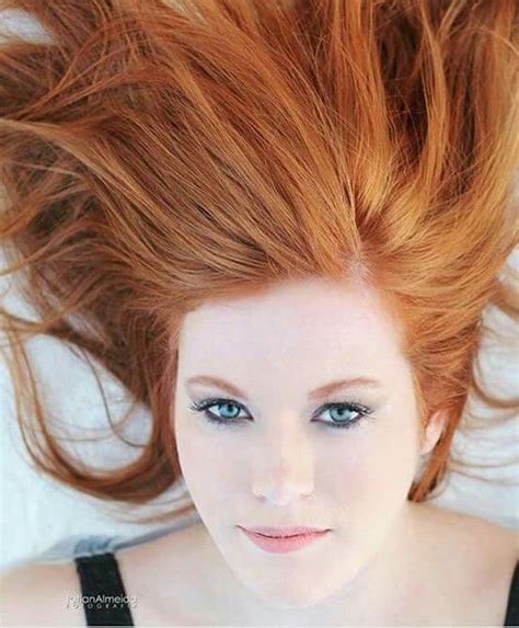 Pin By Solomon Mengeu On Bella Coiffure Stunning Redhead Beautiful Eyes Long Red Hair