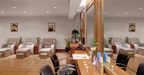 .ˌ.] n also beauty.shop ame a place where you can receive treatments for your skin, hair, nails etc to make you look more attractive … Beauty Salon , Jacuzzi , Steam | Luxury Hotel in Siem Reap ...