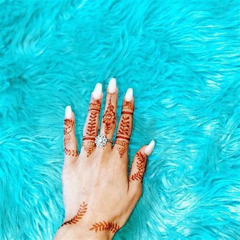 Henna Artist 🍃 On Instagram Hennadesigns Henna Black Or Red