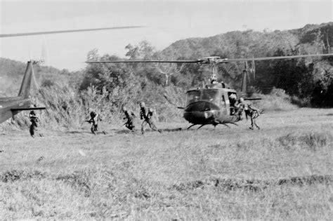 Landings At Lz X Ray We Were Soldiers