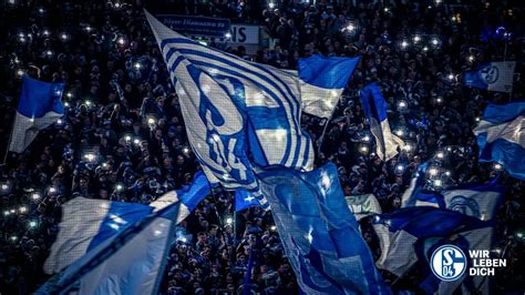 Tons of awesome fc schalke 04 wallpapers to download for free. Wallpaper für den Bildschirm und das Smartphone - Fußball ...