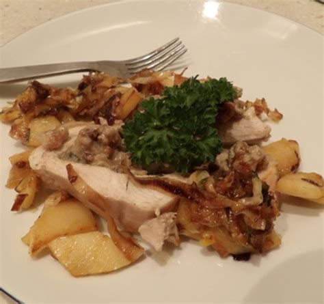 Add chicken strips, salt and black pepper. Blue Cheese Chicken with Apple Chutney Sauce Recipe ...