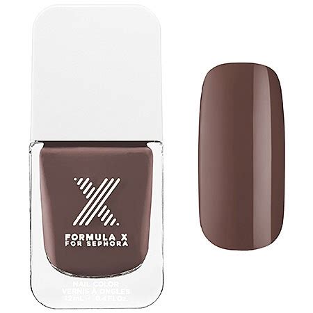 Conheça algumas das melhores cores de esmalte nude Sobre Beleza