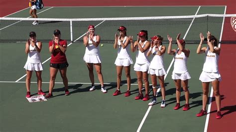 The Usc Women S Tennis Team Celebrates Its Victory Over Arizona Youtube