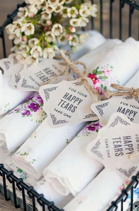 16 Diy Wedding Favors Your Guests Will Love Creative Wedding Favors
