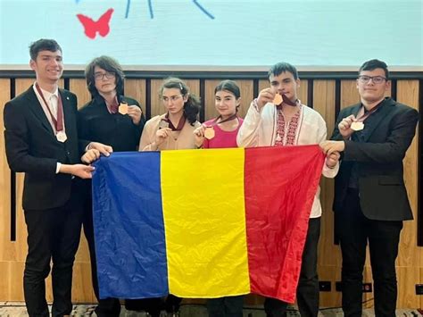 Elevii Români Au Obținut O Medalie De Argint și Cinci De Bronz La