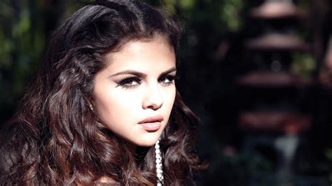 Selena Gomez Full Hd Wallpaper And Background Image 1920x1080 Id403559