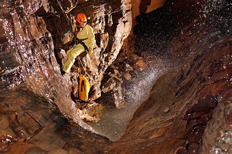 In Deep The World Of Extreme Cavers The New Yorker