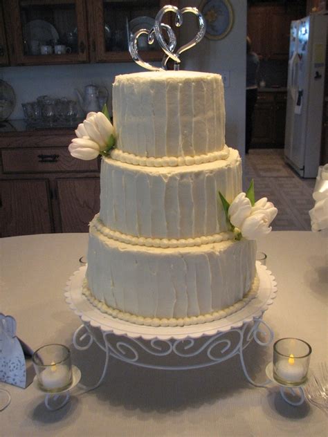 Some people claim to have the best red velvet cake recipe, but i truly think mine is the best ( of course! 3 tiered Red velvet wedding cake with cream cheese icing ...