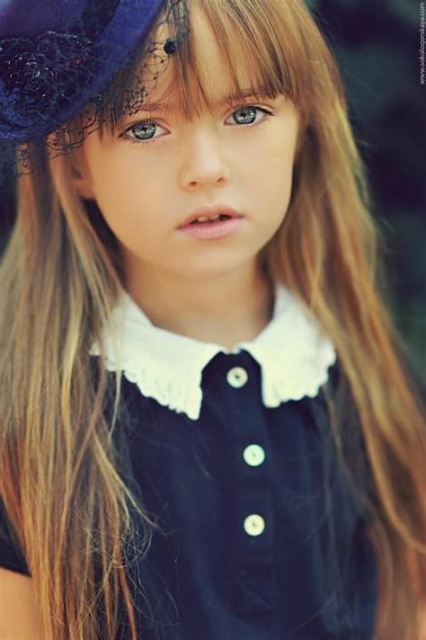世界一の美少女♡ロシアの天使クリスティーナ・ピメノヴァちゃんに注目！にて紹介している画像 Little Kristina かわいい