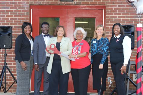 Mcnair High School Home To Districts 2nd Safe Center Dekalb