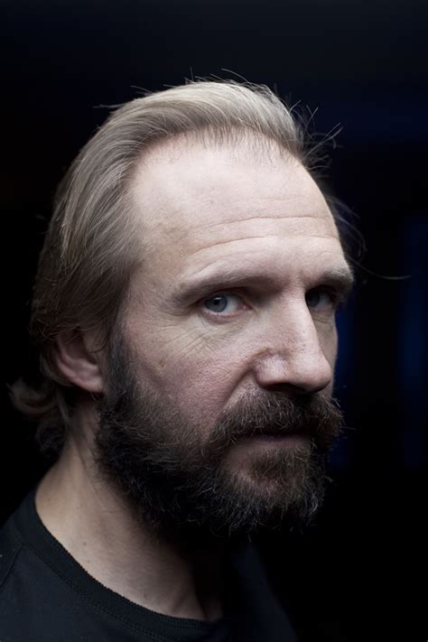 Ralph Fiennes on directing and starring in 'Coriolanus' - Macleans.ca